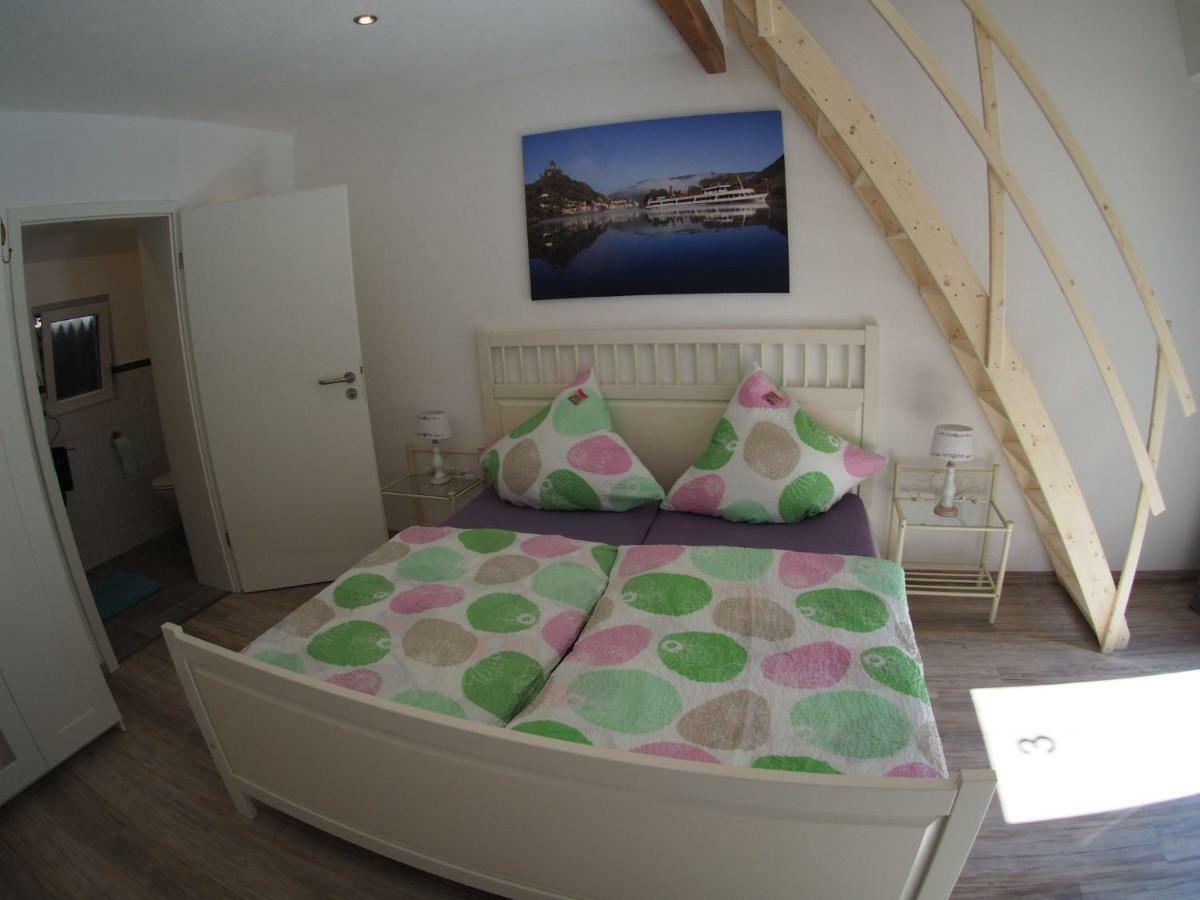 Pension Camping Schausten Commune fusionnée de Cochem-Land Extérieur photo